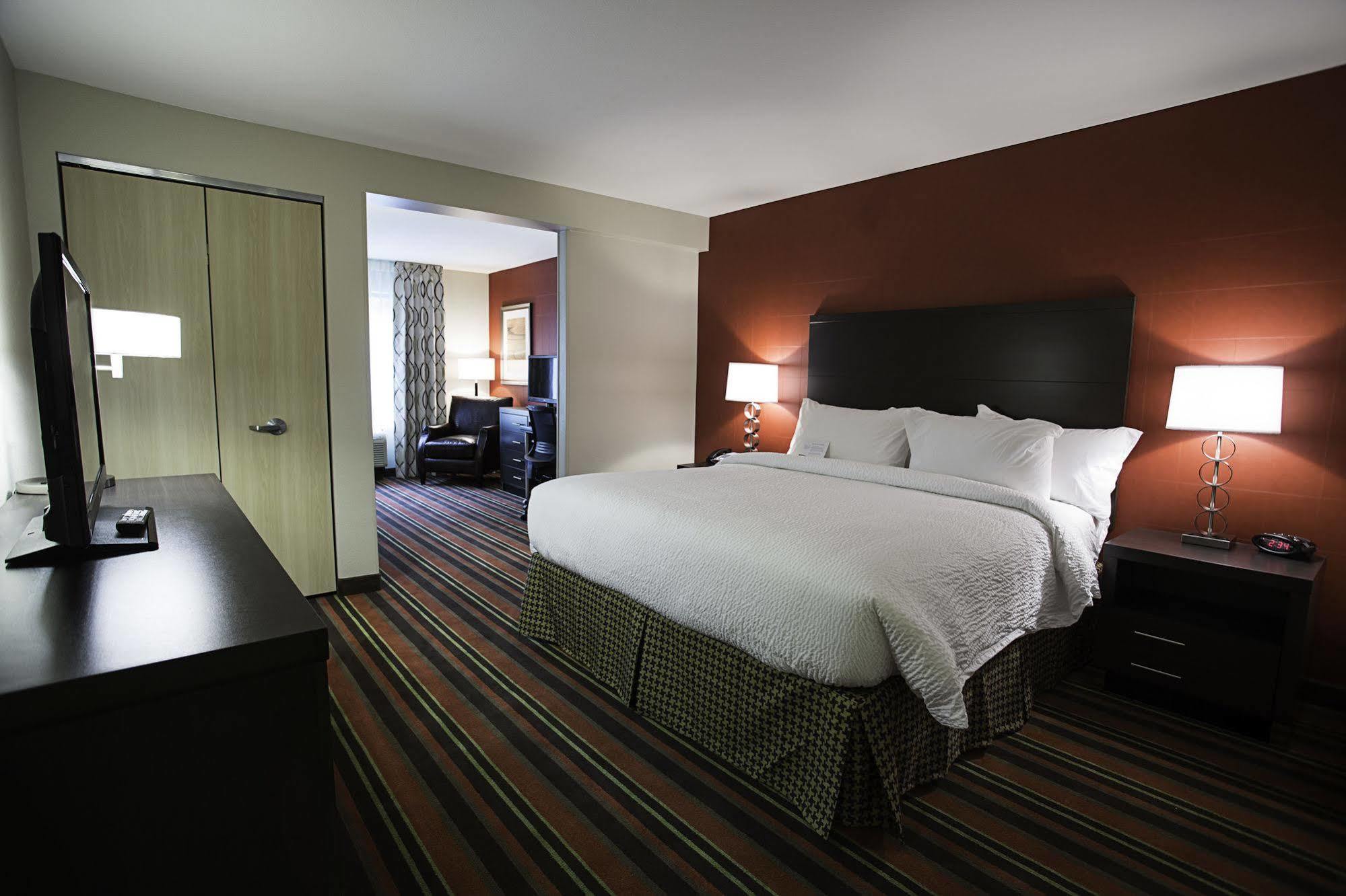 Fairfield Inn & Suites By Marriott Moscow Exterior photo